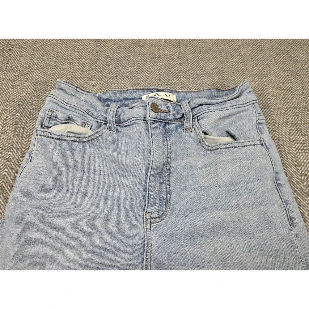 Willow Root Women's Size‎ 28 Light Wash Mom Jeans Denim